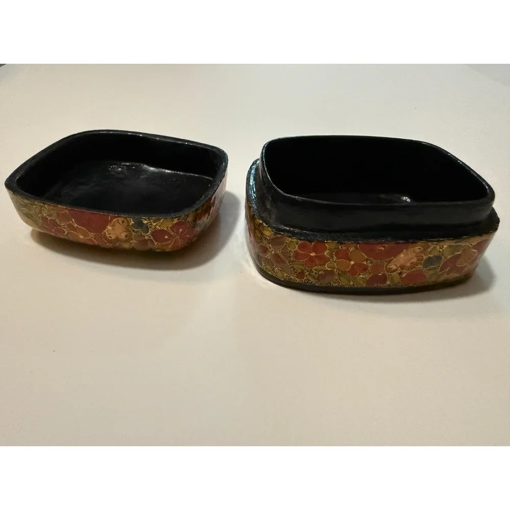 Vintage INDIA Hand Painted Colorful Floral Wooden‎ Lacquerware Trinket Box rings
